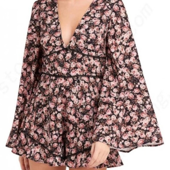 KEEPSAKE THE LABEL Floral Deep V Neck Bell Sleeve Romper Playsuit SMALL Chic - Picture 5 of 6